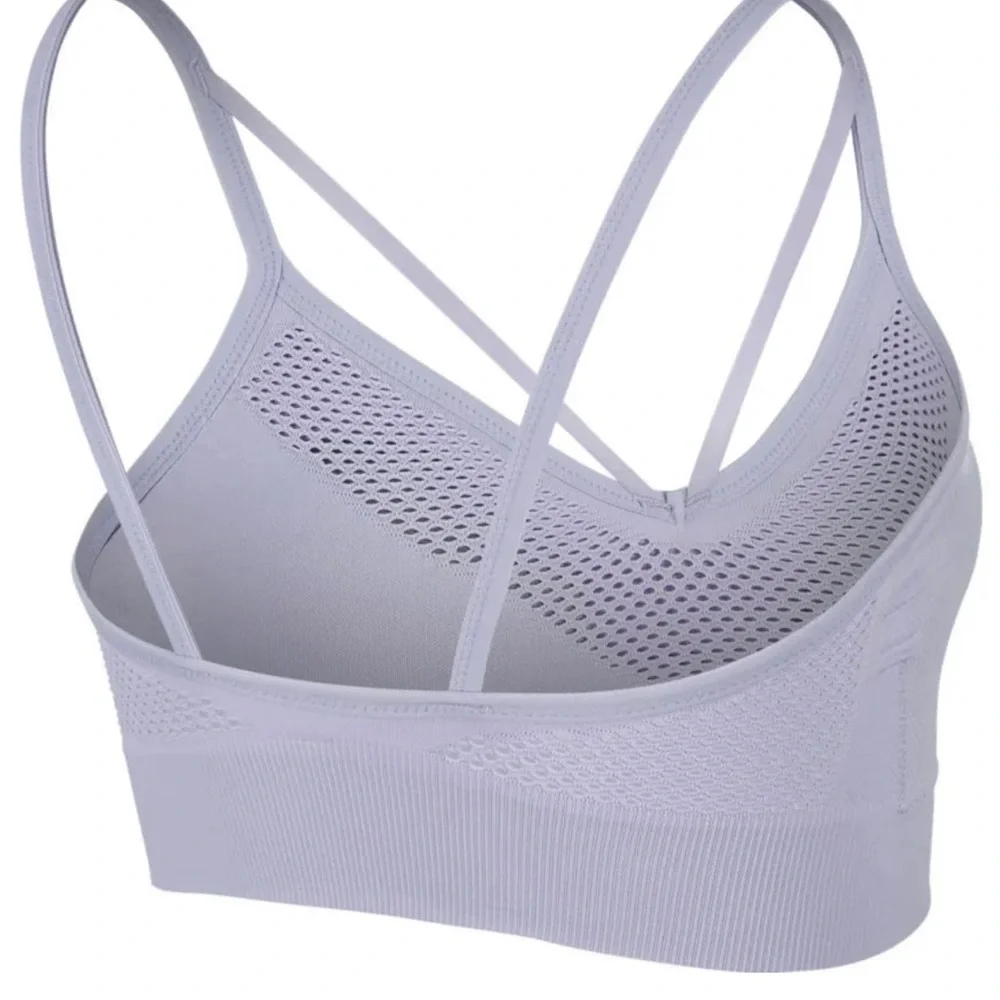 Nike Sports Bra Seamless Light Impact Yoga Pilates Lounge Lavender Purple Dawn